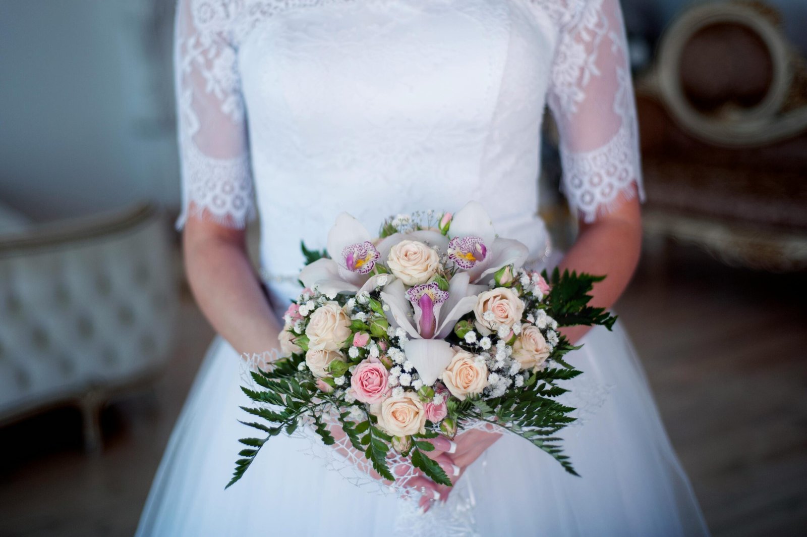 The Elegance of Long Sleeve Lace Wedding Dress